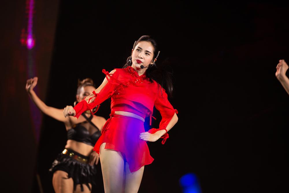 Tiên Cookie ăn gạch vì khuyên nghệ sĩ đừng yêu công chúng, một cô Tiên khác lại được khen ngợi vì trân trọng fan hết lòng-2