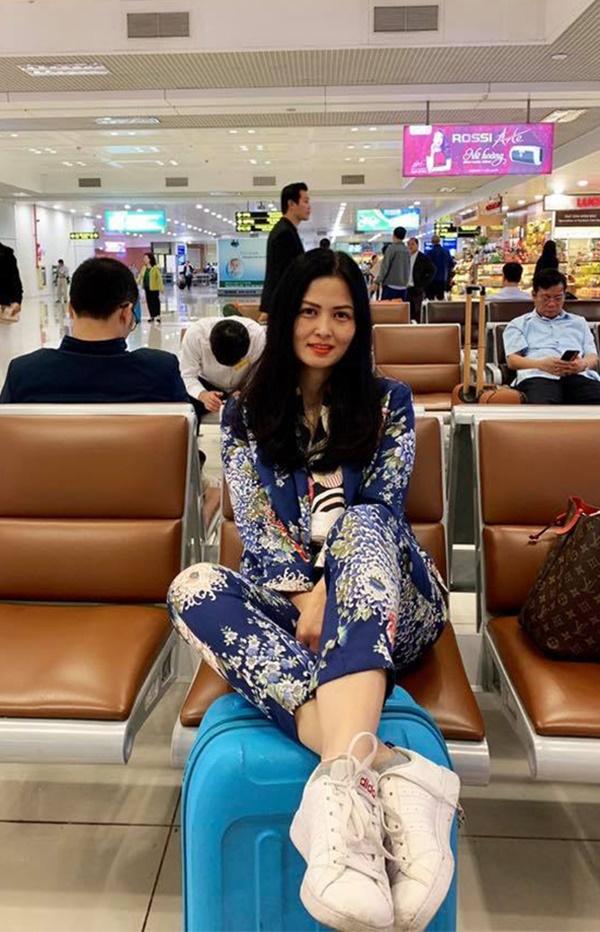 Nhan sắc đời thường của cô bán hoa Về nhà đi con-8