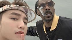 Sơn Tùng ‘nhá hàng’ ảnh chụp cùng rapper Snoop Dogg, nhắc fan hãy chuẩn bị chờ đón siêu phẩm trở lại