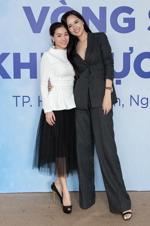 Ngại ngùng bắp tay to hãy học Mai Phương Thúy bí kíp thời trang hay ho sang chảnh này!-2