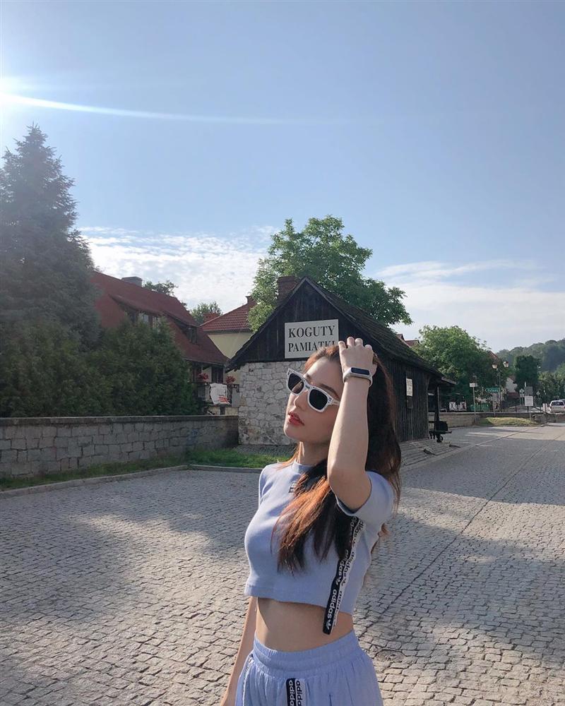 Linh Chi vui vì có bạn thân hợp cạ để cùng nói xấu về đứa mình ghét-5