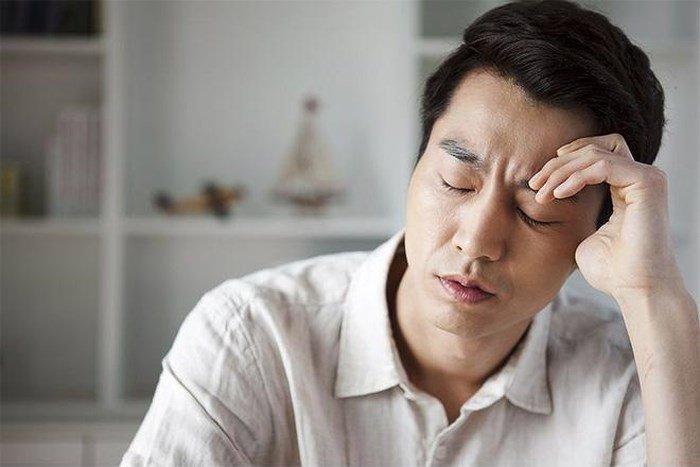 Vạch tội vợ ngoại tình trước mặt cả nhà, một tuần sau chồng quỳ gối xin tha thứ-1