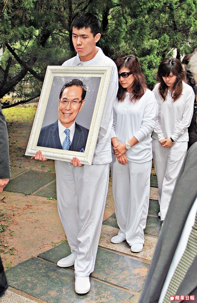 Chồng cũ Phan Nghinh Tử đánh mất người vợ tốt, ân hận cả một đời, vì đâu?-7