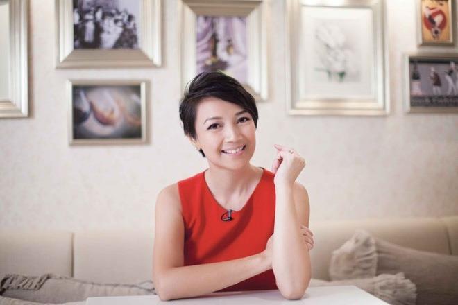 Hoa hậu Hong Kong rơi cảnh nợ nần, phải rao bán vương miện-1