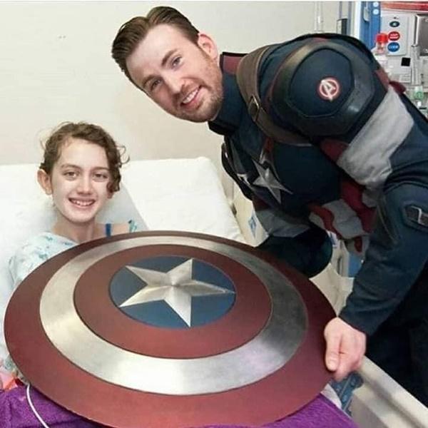 Những siêu anh hùng từ trong phim đến đời thực-11