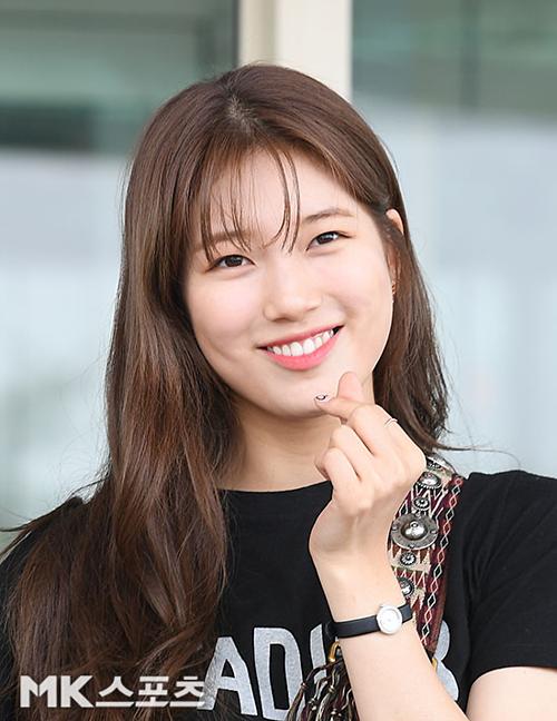 Những sao Hàn không có mặt thon, chân dài vẫn được khen đẹp-1