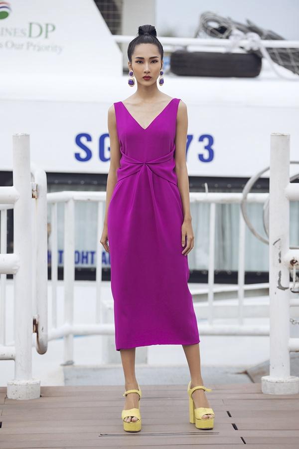 Thanh Hằng mặc đầm vedette mà như áo phao, ngồi cano dạo quanh sông Sài Gòn-21