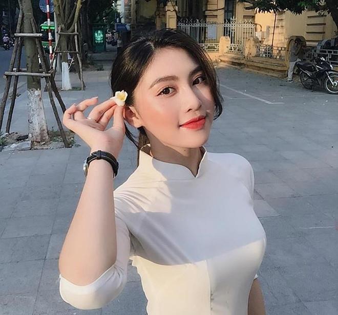 Nhan sắc 3 cô gái được dân mạng gọi là hotgirl quân nhân-3