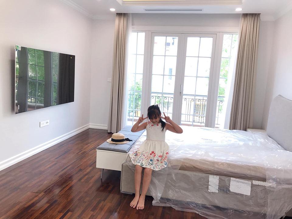 Hằng Túi khoe không trượt ngóc ngách nào của căn biệt thự nhiều tỷ mới sở hữu-9