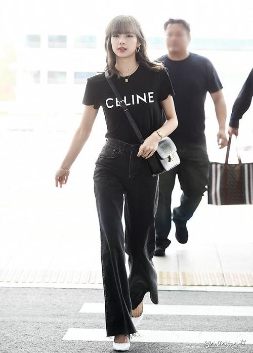 Những set đồ tưởng không đắt nhưng đắt không tưởng của Lisa-3