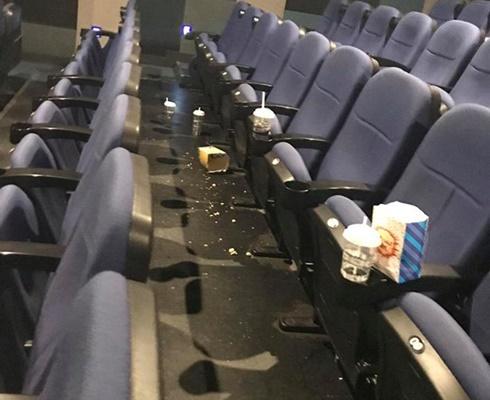 Có tiền đi du lịch sang chảnh mà không đem theo ý thức thì nên ở nhà-11