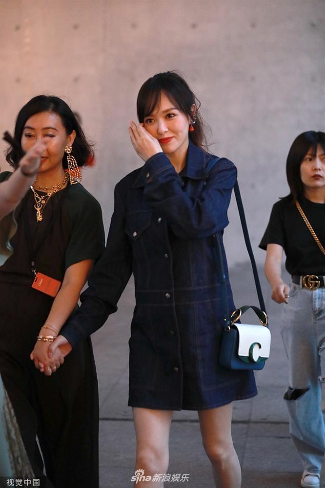 Không còn là đồn đoán, Đường Yên lộ bụng to vượt mặt như bà bầu 5 tháng-5