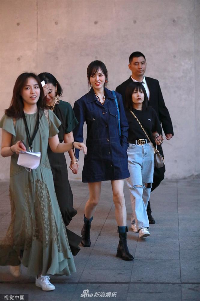 Không còn là đồn đoán, Đường Yên lộ bụng to vượt mặt như bà bầu 5 tháng-6