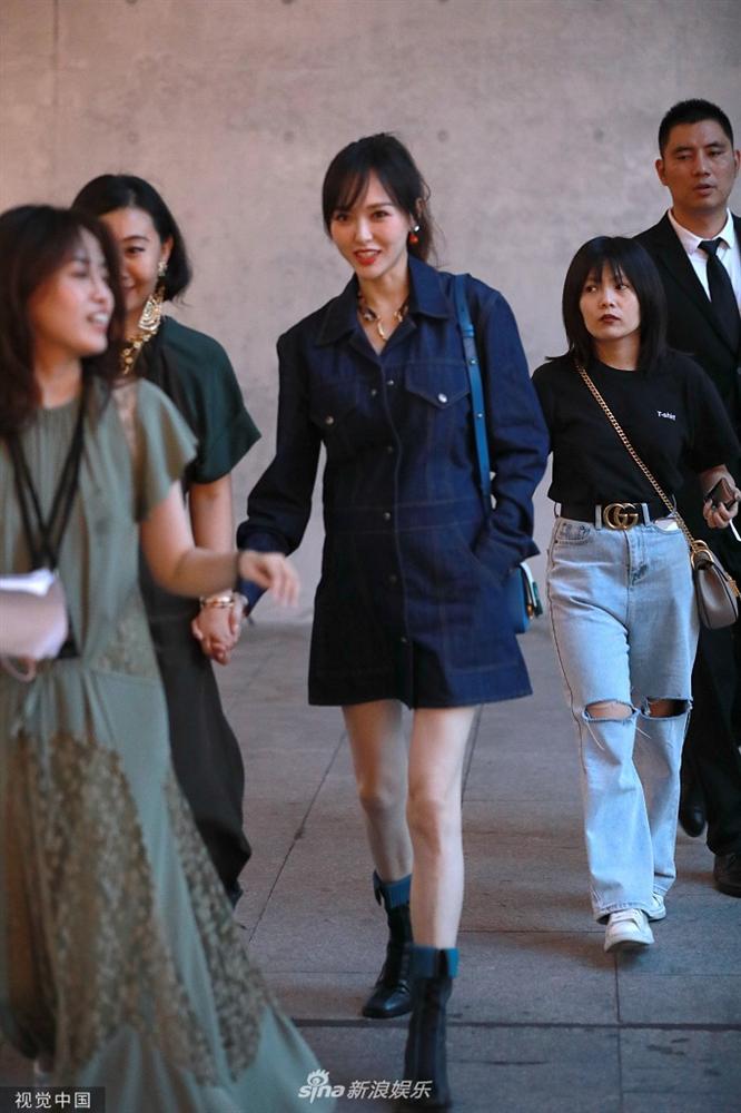 Không còn là đồn đoán, Đường Yên lộ bụng to vượt mặt như bà bầu 5 tháng-7