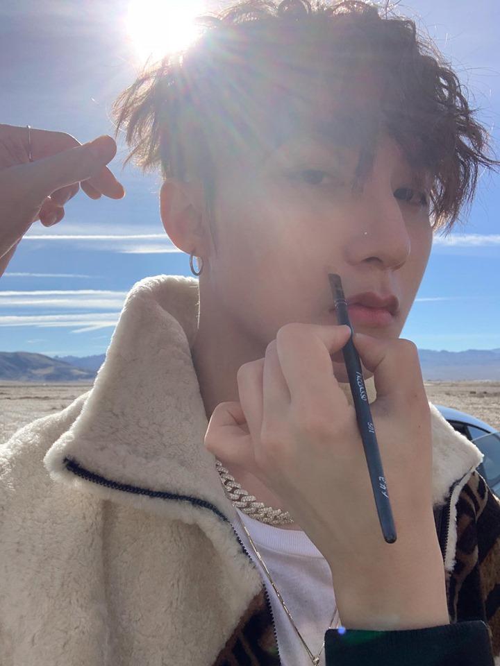 Sơn Tùng chia sẻ 1 năm rưỡi gian truân vì Hãy Trao Cho Anh nhưng lại khiến dân tình chết ngất bởi đôi môi căng mọng quá đỗi sexy-4