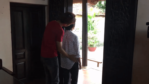 Về Nhà Đi Con hé lộ clip Ánh Dương tung đòn hạ gục yêu râu xanh-1