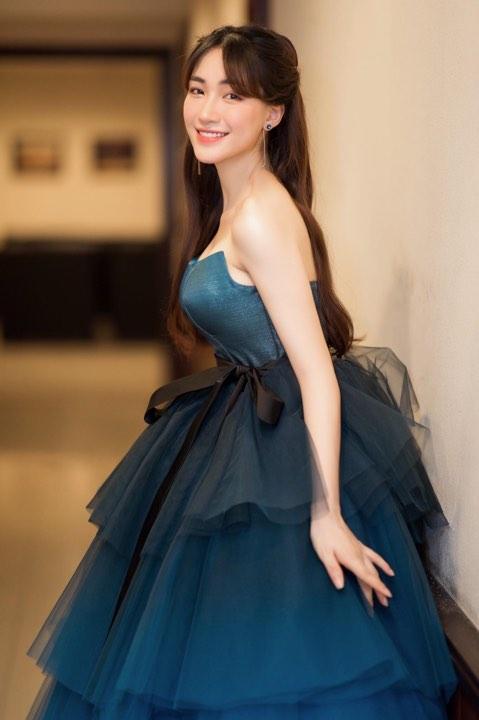 Hòa Minzy giảm cả chục cân mỡ vẫn cực hấp dẫn vì vòng 1 bất biến-3