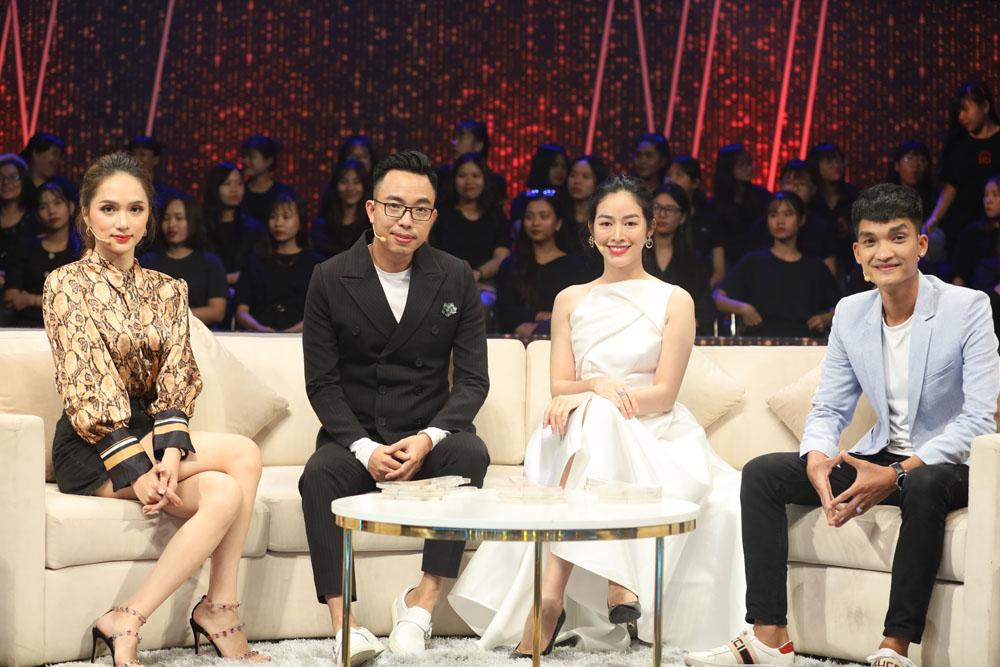 Khoe đi máy bay 5 sao của Dubai, Trấn Thành bị Hương Giang xỉa xói: MC Việt giờ giàu quá nhỉ?-1