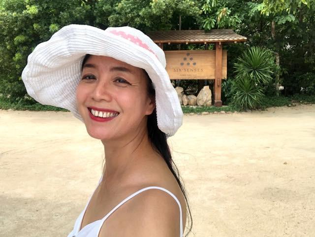 52 tuổi, NSƯT Chiều Xuân vẫn tự tin mặc áo tắm cúp ngực khoe body chuẩn-7