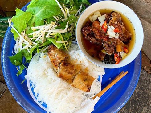 Bánh tráng cuốn thịt heo và 5 món ăn không thể bỏ lỡ ở Đà Nẵng-9