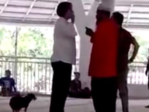 Phản đối chồng cưới vợ 2, người vợ thả chó ngay trong lễ cưới