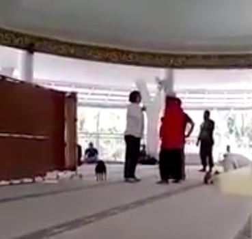 Phản đối chồng cưới vợ 2, người vợ thả chó ngay trong lễ cưới-2