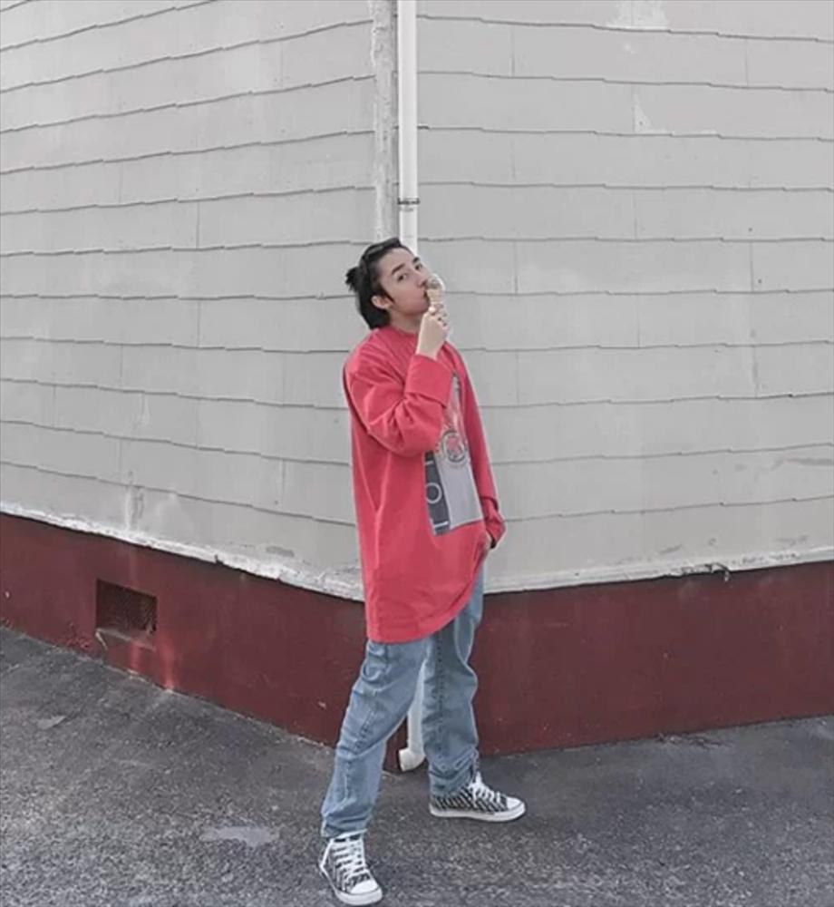 Những bộ đồ chất chơi nhưng khiến Sơn Tùng lộ chân ngắn-8