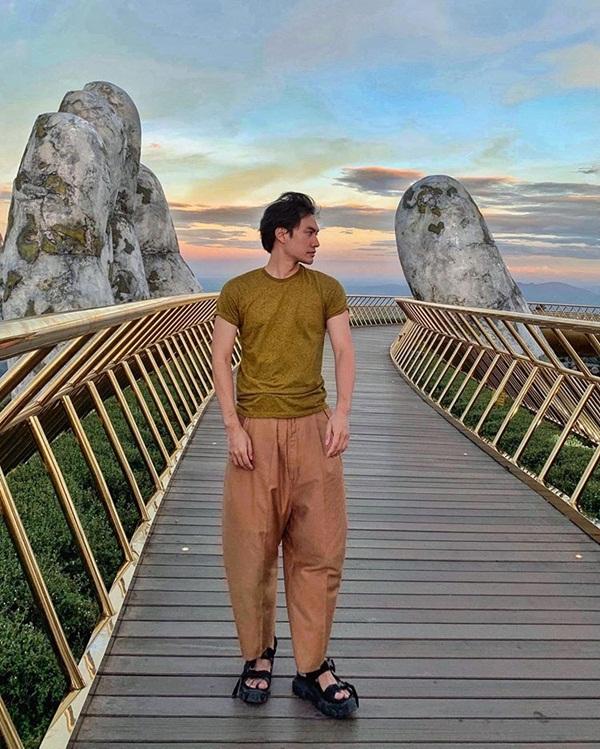 Nghi vấn NTK Lý Quí Khánh và người tình tin đồn Quang Vinh đang có kỳ nghỉ hè thân mật-1