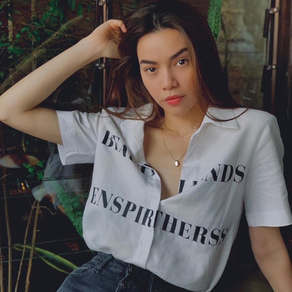 Hồ Ngọc Hà dùng bí kíp gì mà vòng 1 thiên biến vạn hóa, thoắt phồng thoắt xẹp chỉ trong 1 tiếng thế kia?-3