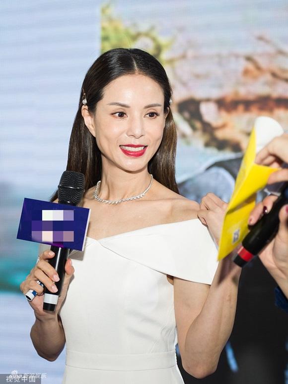 SAO MAKE OVER: Lâm Khánh Chi mặt lỗ chỗ như tổ ong - Lý Nhược Đồng lộ da nhăn nheo, lão hóa-4