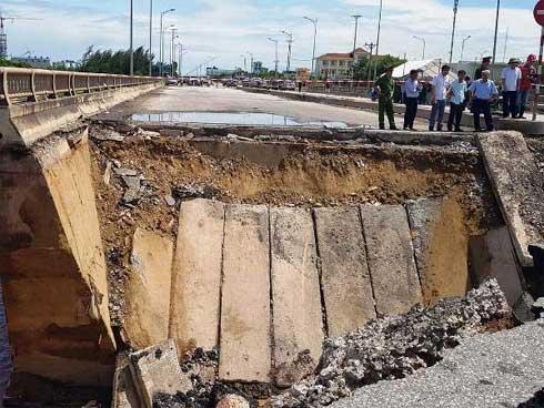 Đêm mưu sinh định mệnh của cặp vợ chồng tử vong ở cầu Yên Hòa-5