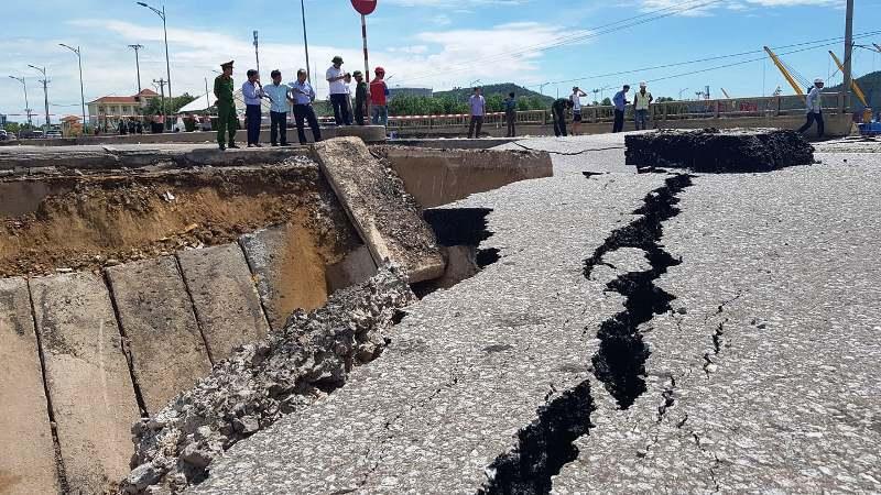 Video: Hình ảnh hiện trường vùi lấp cặp vợ chồng Thanh Hóa bên chân cầu-5