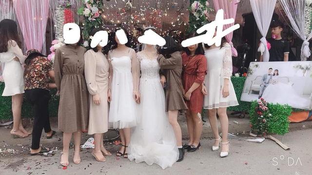 Tranh cãi về thời trang đi dự đám cưới giới trẻ Việt - 2sao