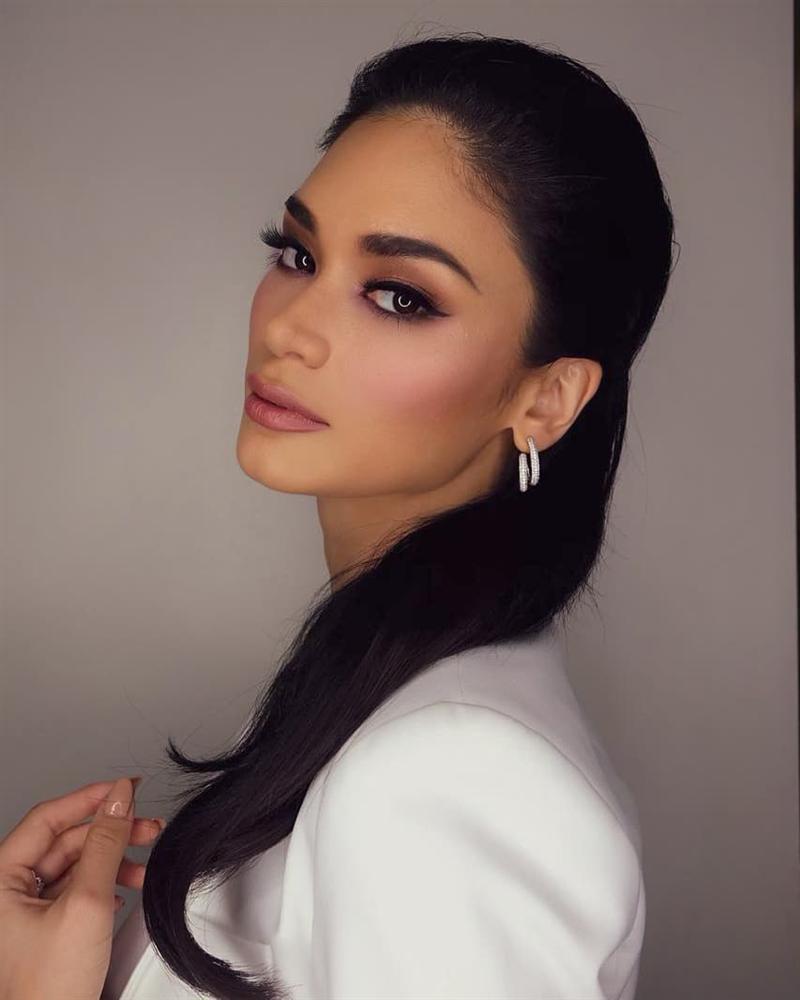 Bản tin Hoa hậu Hoàn vũ 5/7: Đối thủ rất nặng ký của Hoàng Thùy bất ngờ lộ gương mặt đồi mồi chi chít-6