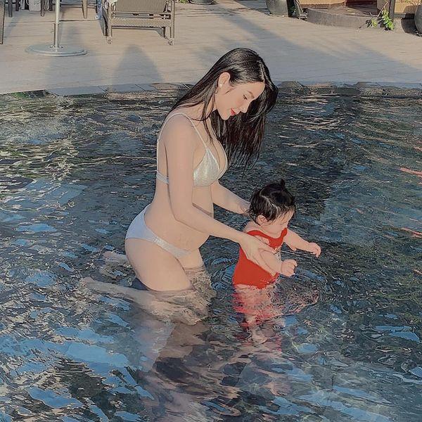 Sao Việt khoe bụng bầu với bikini: Vợ Bùi Tiến Dũng có đỉnh nhất?-7