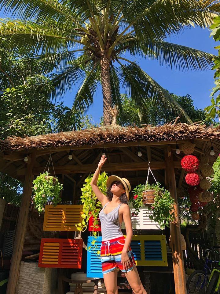 Huệ ngoài đời sexy khác hẳn trên phim Về nhà đi con-12