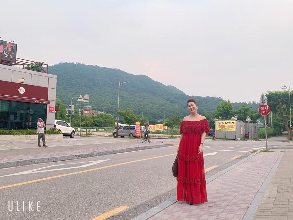 Hồ Ngọc Hà sánh đôi Kim Lý đưa gia đình khám phá xứ sở cờ hoa-10