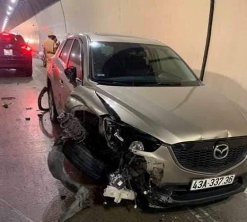 Nam thanh niên lái xế hộp đâm hàng loạt xe trong hầm Hải Vân-1