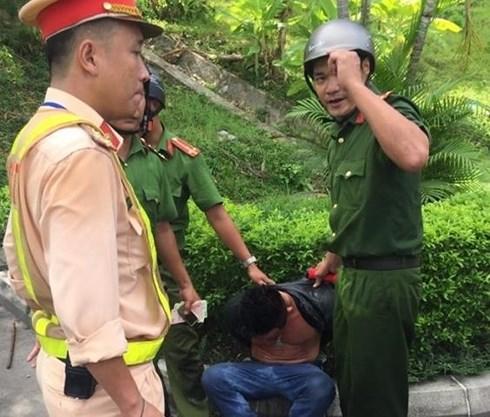 Nam thanh niên lái xế hộp đâm hàng loạt xe trong hầm Hải Vân-3