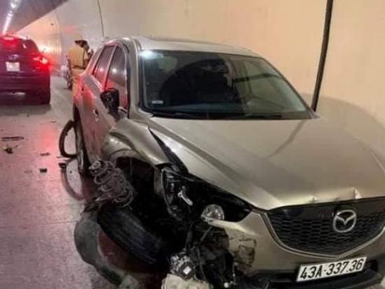 Nam thanh niên lái xế hộp đâm hàng loạt xe trong hầm Hải Vân