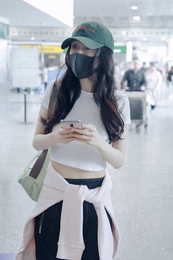 Dương Mịch đăng hình các buổi ăn và tập thể dục, eo thon gọn như tờ giấy A4 từ thói quen mà ra-2