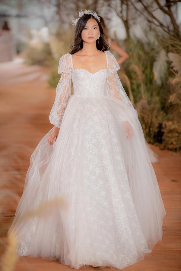 Hoàng Thùy mặc váy cưới làm cô dâu gợi cảm-11