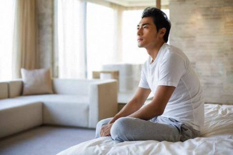 Chồng ra thùng rác moi bằng chứng vợ ngoại tình ai ngờ phát hiện thứ kinh hoàng-3