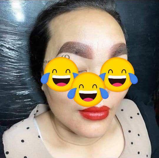 Thảm họa phun xăm lông mày sâu róm khiến dân mạng cười chảy nước mắt-1