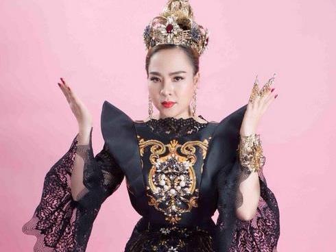 'Nữ hoàng văn hóa tâm linh' và những danh xưng nhan sắc kỳ lạ