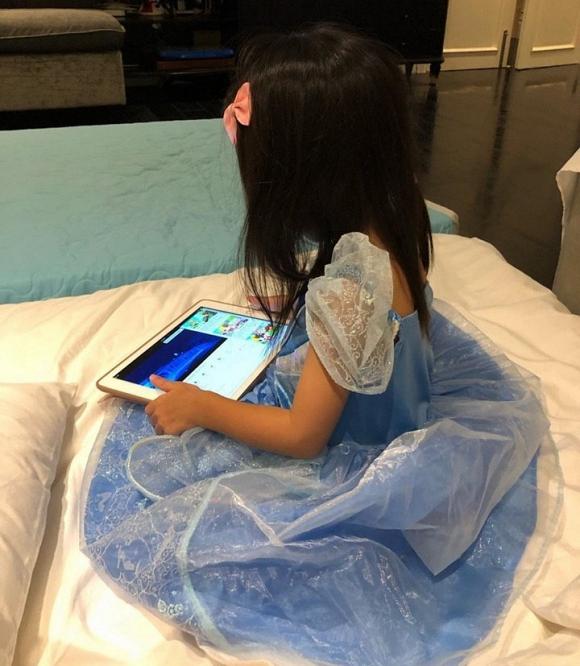 Xuýt xoa vẻ phổng phao của con gái Hà Tăng dưới ống kính của bố-1