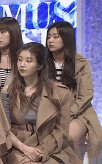 IZ*ONE thiếu ngủ trầm trọng, liên tục gật gù, mắt lim dim trên chương trình truyền hình Nhật Bản-2