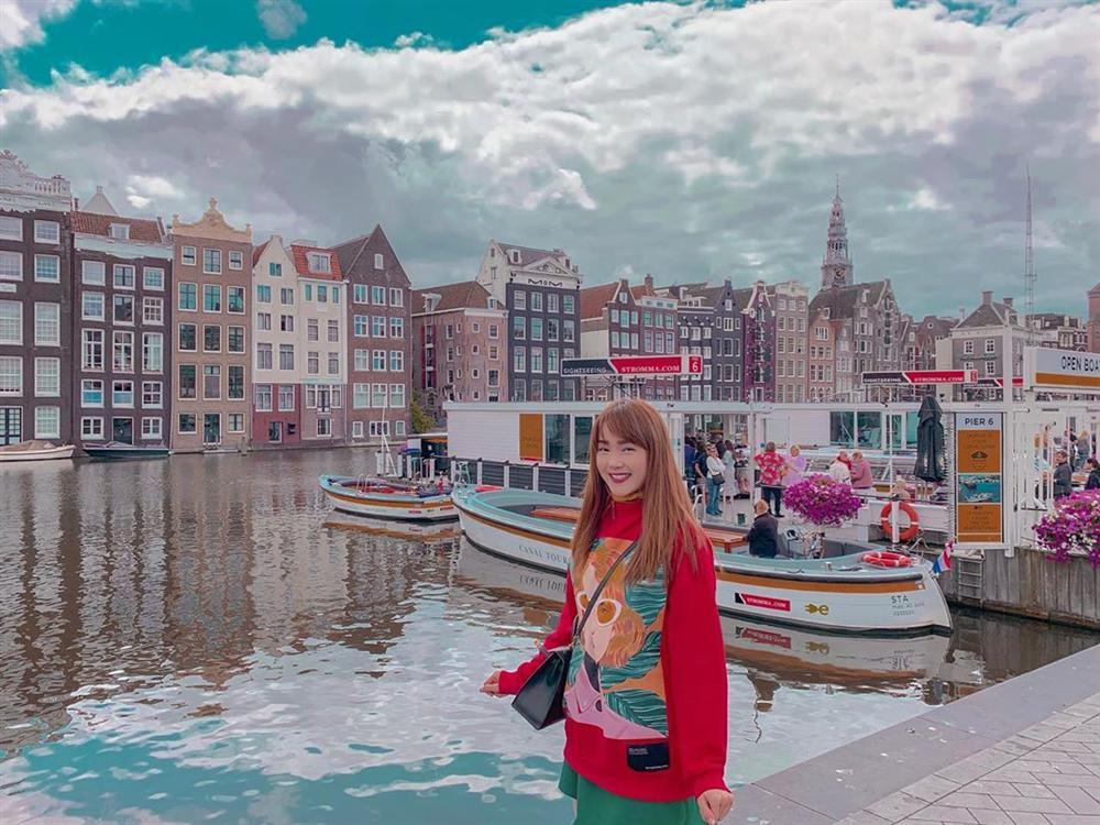 Á hậu Thanh Tú trốn con đi xả stress cùng hội chị em hoa hậu-3