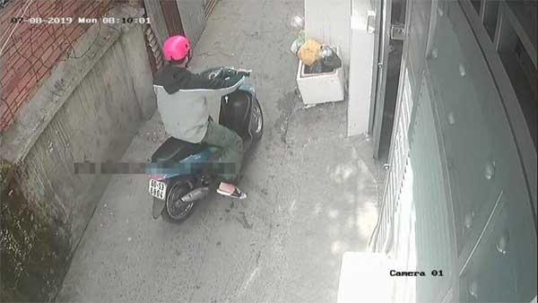 Tìm thấy xe máy của đối tượng nghi là bạn trai của nữ sinh 19 tuổi bị sát hại dã man trong phòng trọ ở Sài Gòn-1