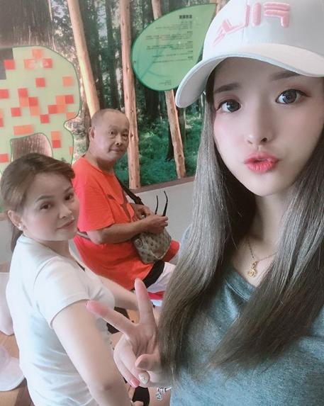 Choáng với nhan sắc mỹ miều của hotgirl bán ổi đang nổi như cồn mạng xã hội-4